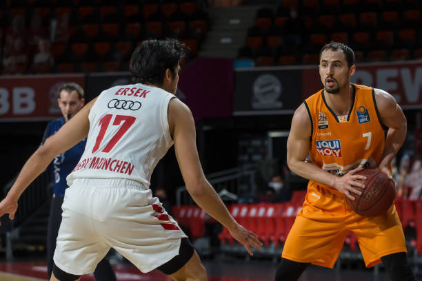 西蒙斯时的 西蒙斯时的